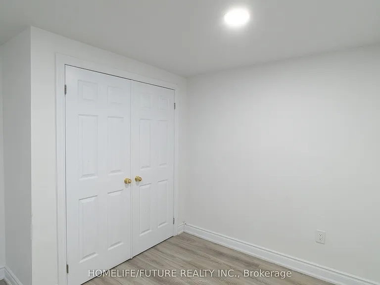 72 Sandford Cres #BASEMENT — Photo 14