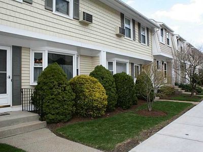 39 Geneva St, Pawtucket, RI, 02860