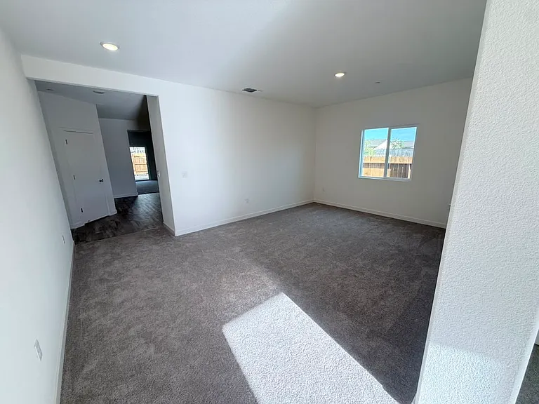418 Meyers Ln — Photo 11