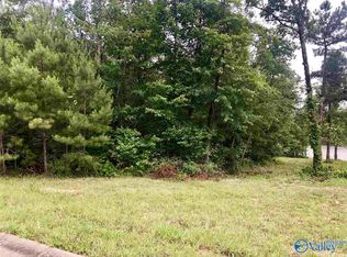 23 Azalea Trl, Centre, AL 35960