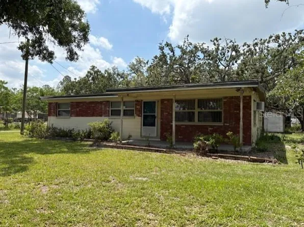 5279 Eureka Springs Rd, Tampa, FL 33610
