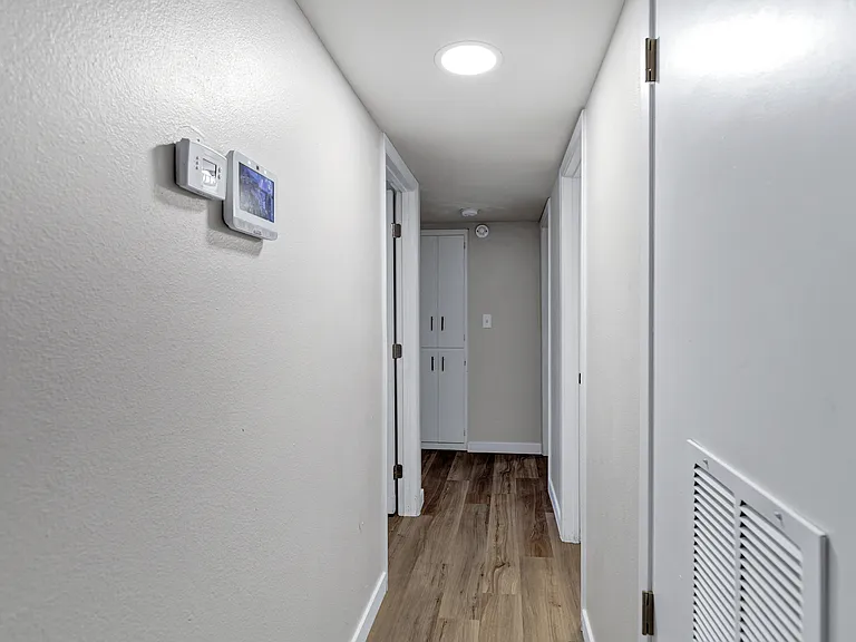 3702 W Tuckey Ln — Photo 18