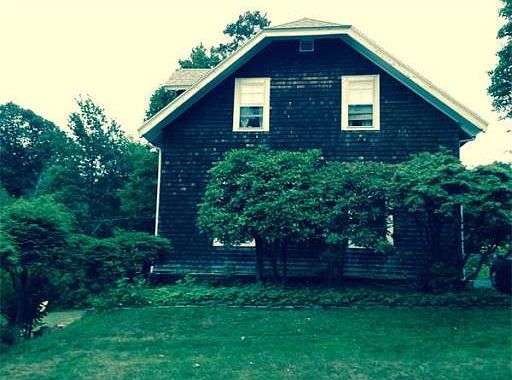 2nd image of 39 Winter St