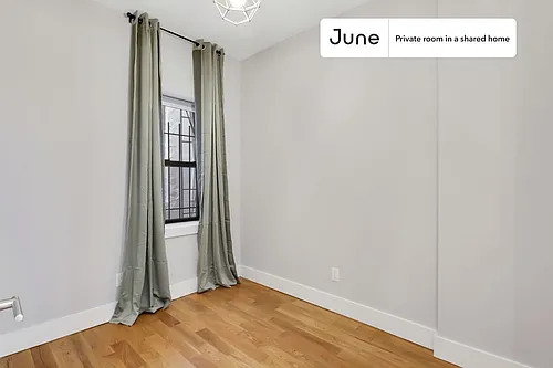 1226 Bedford Ave Photo 1
