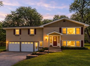 5301 Oakwood Dr, White Bear Township, MN 55110