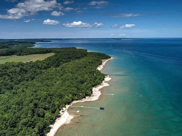 4626 N Omena Point Rd, Omena, MI 49674