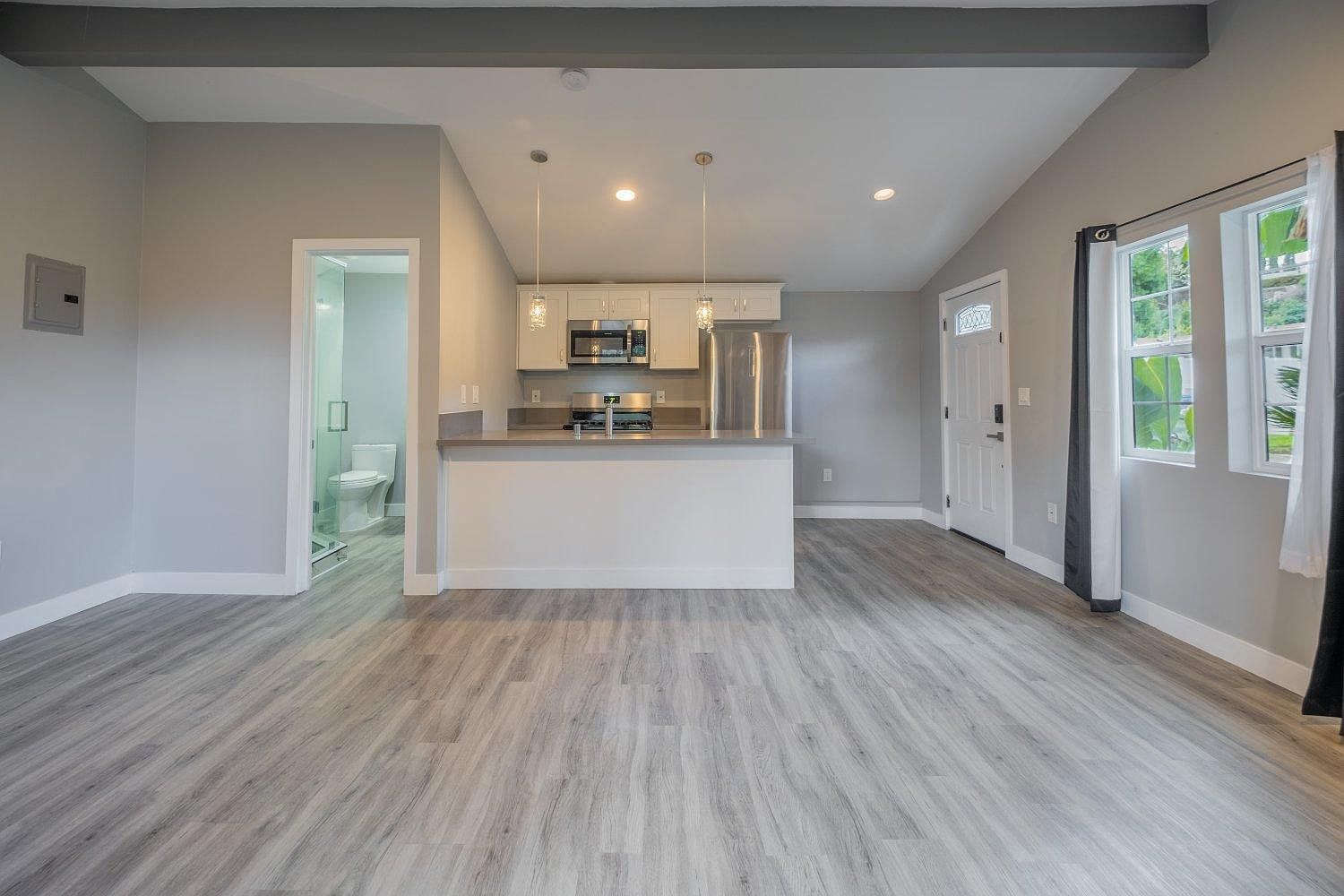 20534 1/2 Miranda Pl, Woodland Hills, CA 91367 Zillow