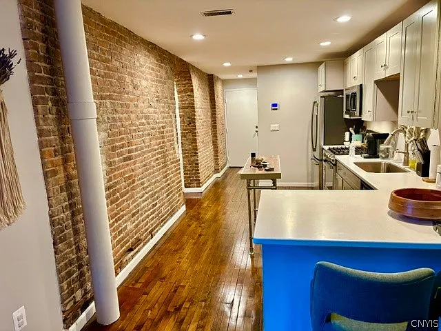 309 S Franklin St — Photo 5