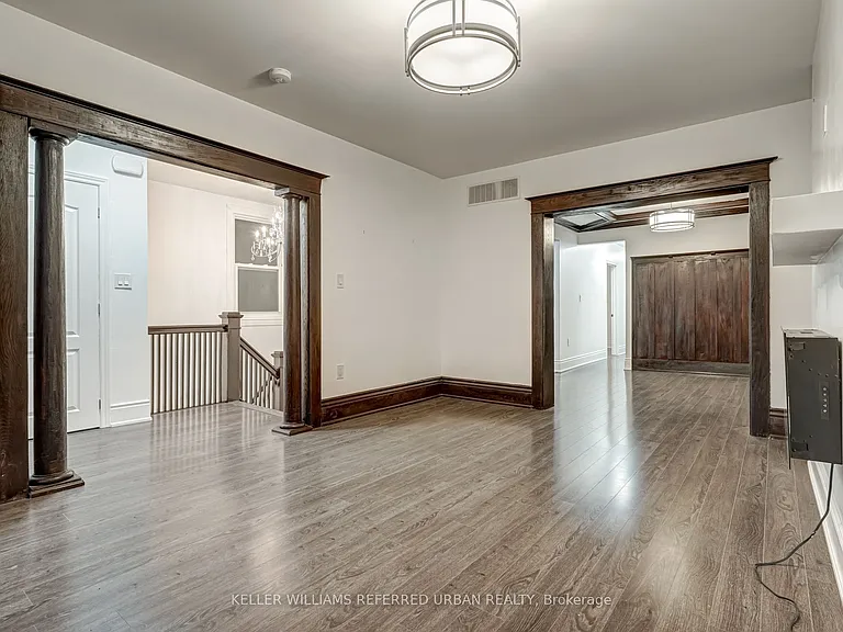 222 Rusholme Rd #UPPER — Photo 11