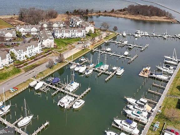 4th image of 907 Auckland Way