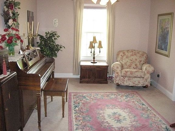 Master BR Sitting Area
