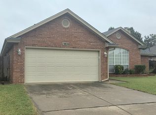 13820 Oakmond Rd, Edmond, OK 73013