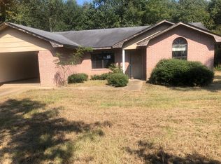 1502 Sandyland Rd, Macon, MS 39341