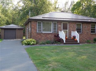 116 Reppien Pl, Orchard Park, NY 14127