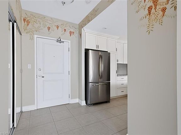 5th image of 125 Wilson St W #301