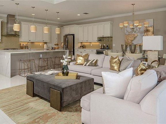 4th image of 490 Briarbrook Way