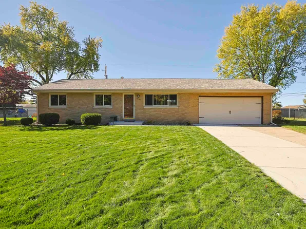 50595 Lennox Ave, South Bend, IN 46637