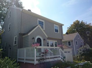 7 Sunnybank Rd, West Roxbury, MA 02132