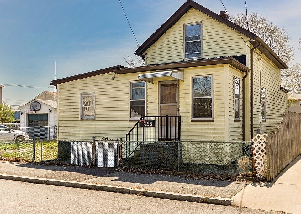 495 Chicago St, Fall River, MA 02721 Zillow