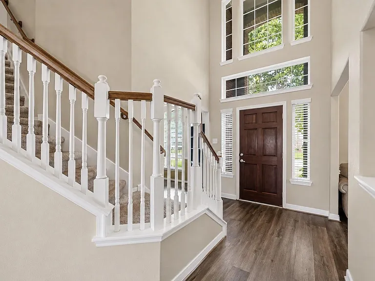 3821 Houston Lake Dr — Photo 3
