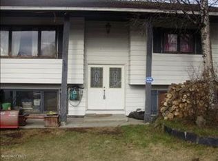 332 Fireoved Dr, Anchorage, AK 99508