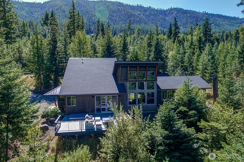 3rd image of 240 Snow Ridge Drive