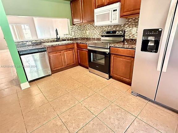 4th image of 4902 SW 31st Ter