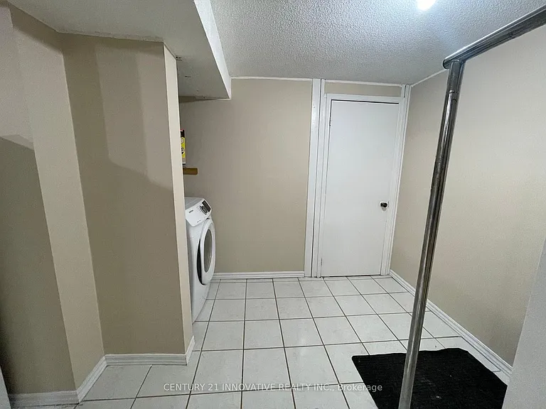 64 E Cimmaron St #BASEMENT — Photo 12