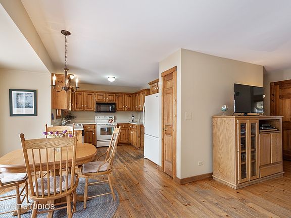 5th image of 313 Mainsail Dr