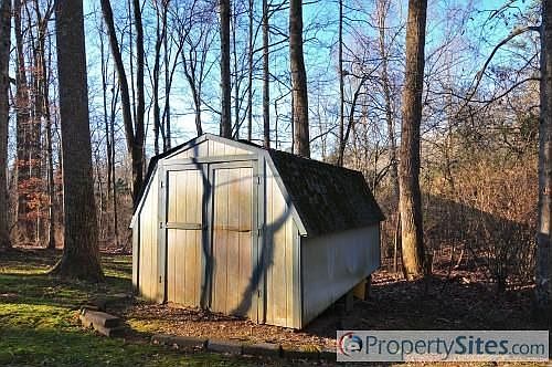 4th image of 10015 Pitch Pine Dr