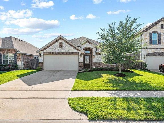 2nd image of 3615 Ember Falls Ln