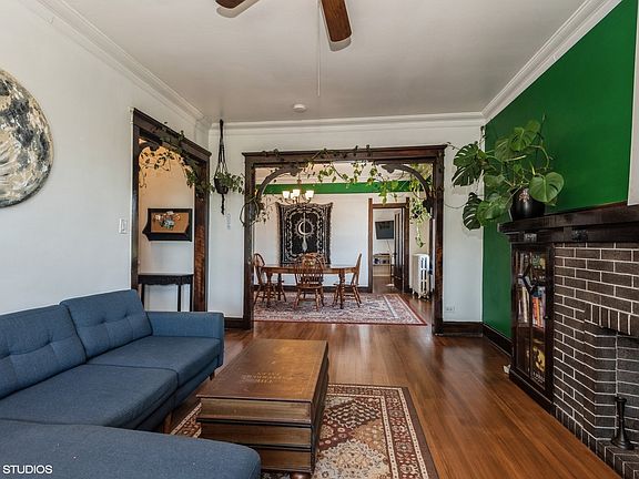 5th image of 6624 N Clark St #3A