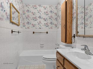 2 Jensen Rd, Cut Bank, MT 59427