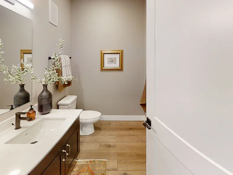 124 W Superior St #110 — Photo 12