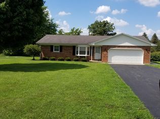 6220 Hartzell Rd, Greenville, OH 45331