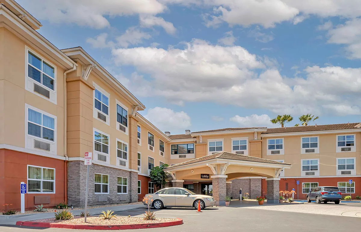 Exterior - Los Angeles - Chino Valley