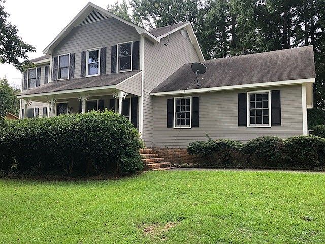 Exterior front_08112022