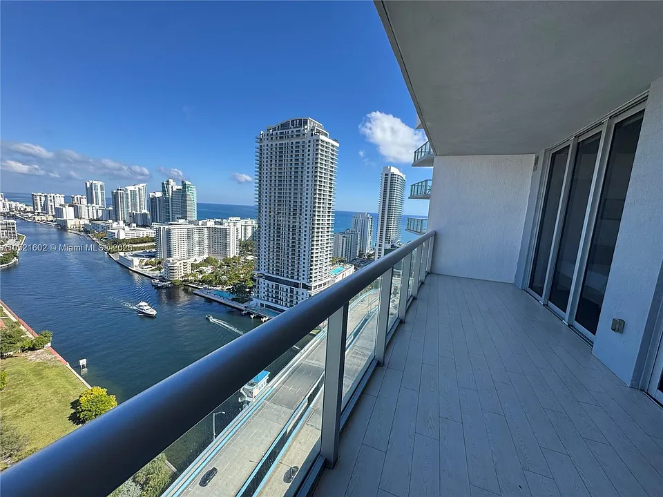 2600 E Hallandale Beach Blvd #3104