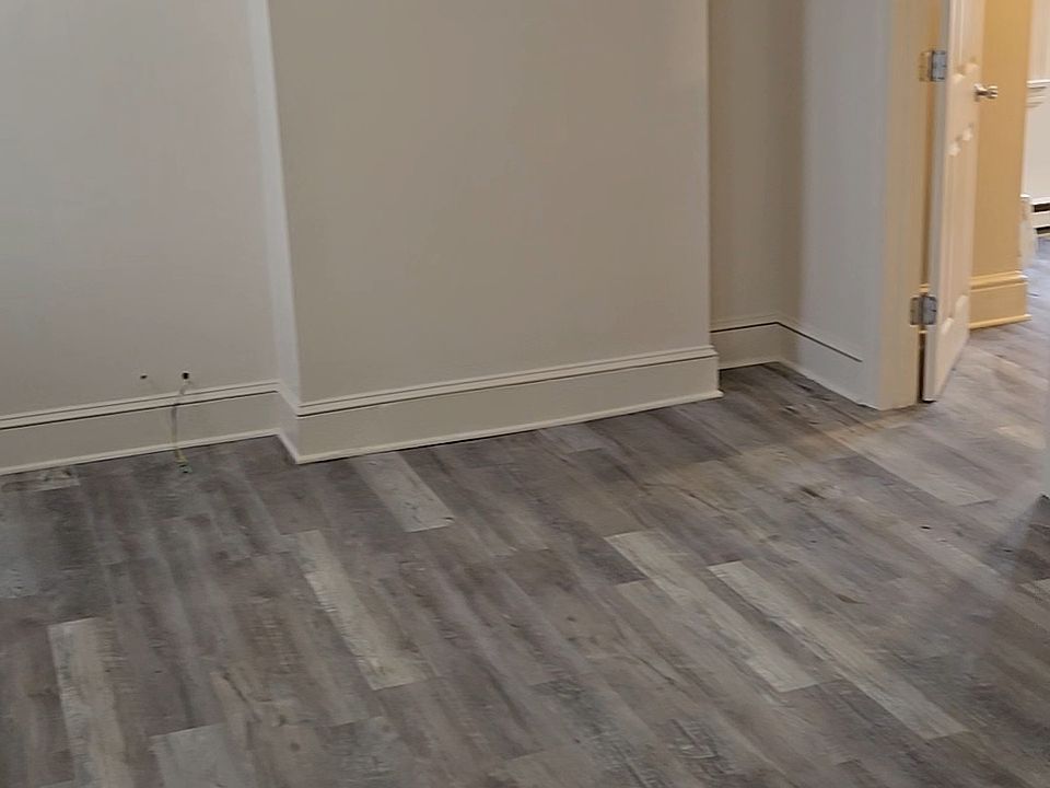 1st image of 1003 W 8th St APT 2A