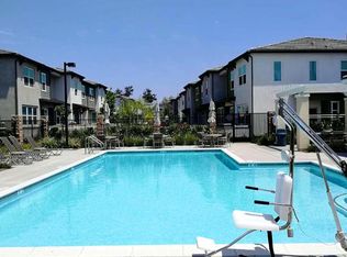 2343 Via Veranda APT 9, Ontario, CA 91762