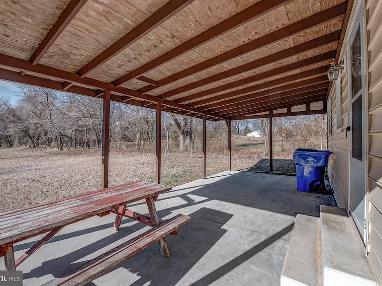 10605 Willetts Crossing Rd — Photo 19