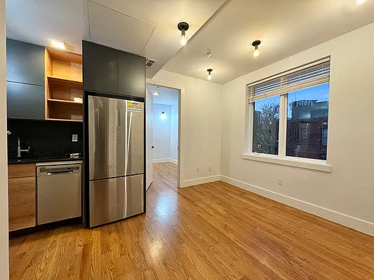 Rented by Pear NYC LLC | media 3