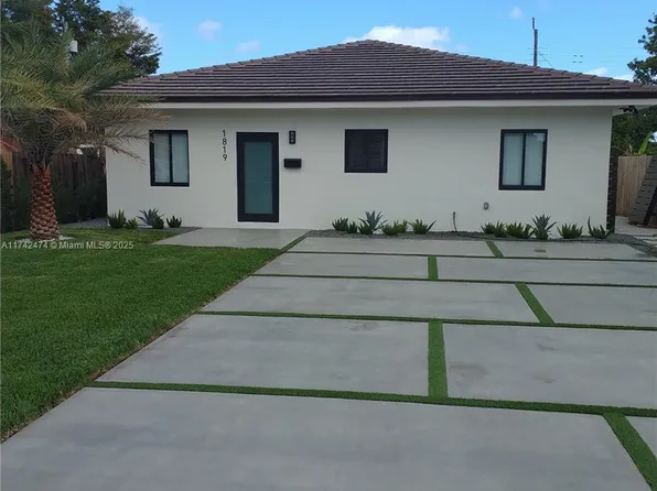 1819 NE 182nd St, North Miami Beach, FL 33162
