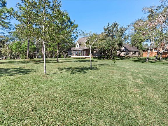 5th image of 860 Fm 517 Rd E