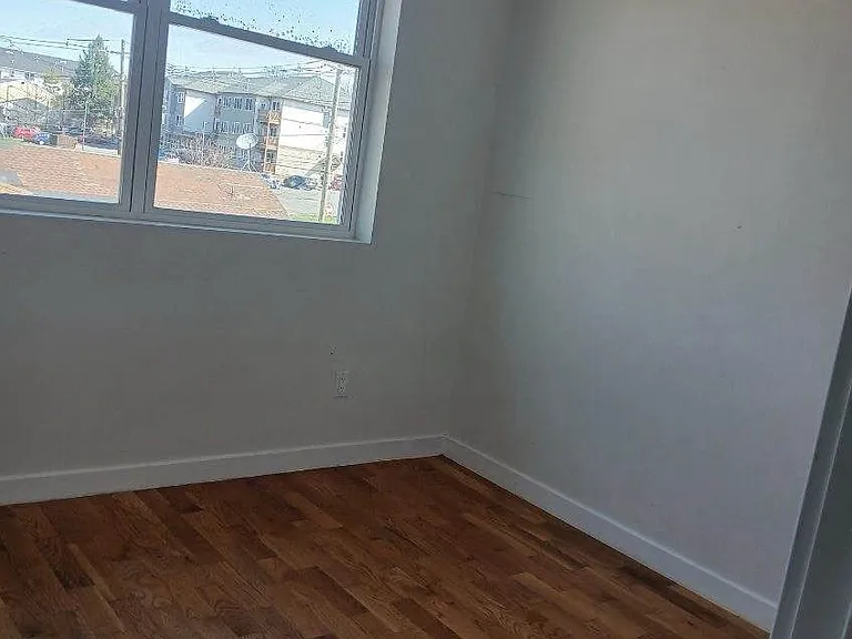 15 Bethune Blvd #103 — Photo 14