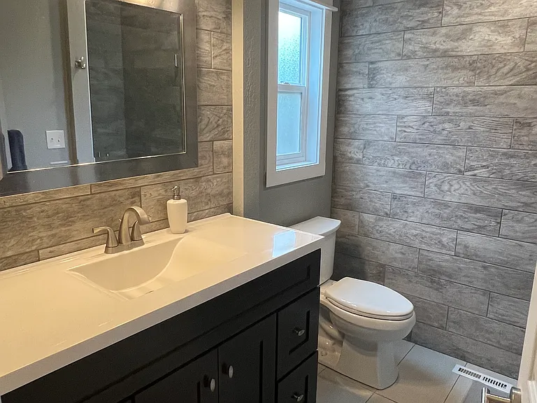 1670 E Melody St — Photo 11