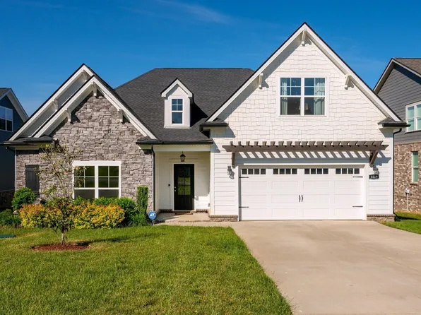 1418 Proprietors Pl, Murfreesboro, TN 37128