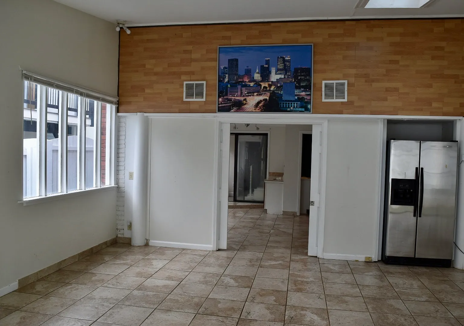 1 bed, 1350 sqft, $2,250 — Photo 3
