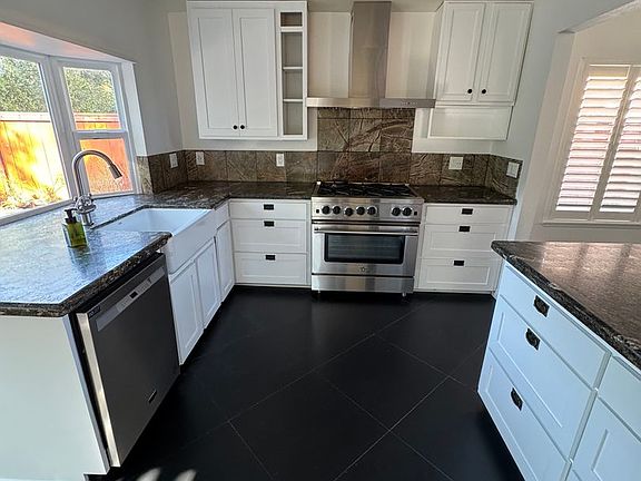 2nd image of 2479 Rikkard Dr