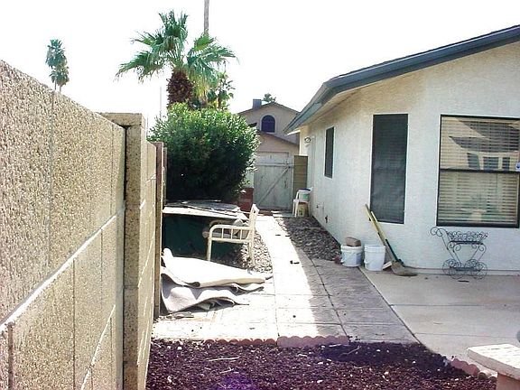 4th image of 7884 W Windsor Blvd